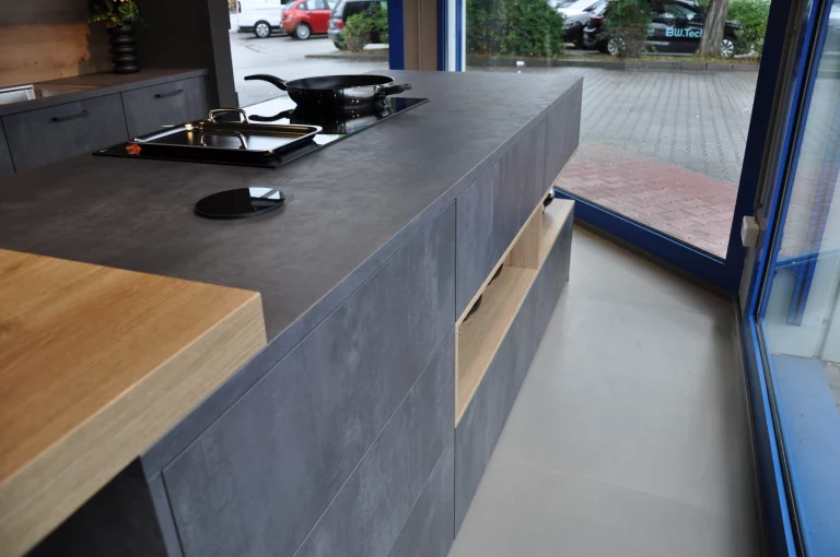 Leicht Ikono Neroton