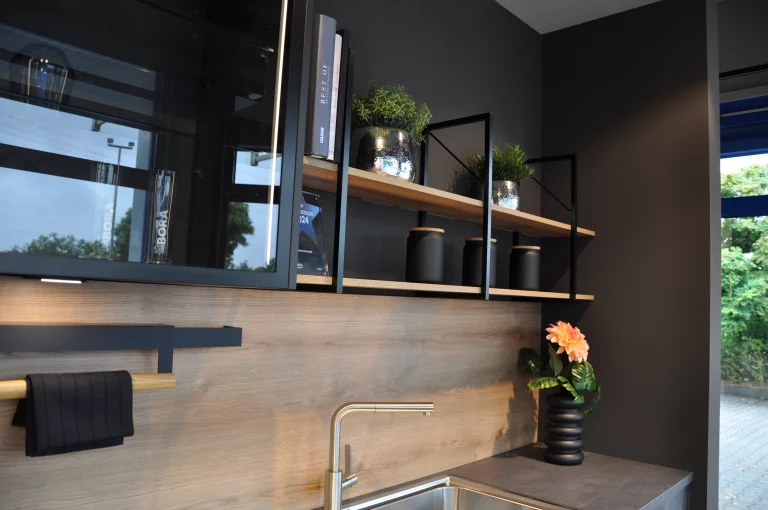 Leicht Ikono Neroton